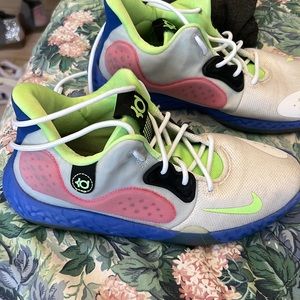 Nike Kevin Durant Trey 5 GS White Lime Royal AT5685-134 2019 KD Size: US - 5.5Y